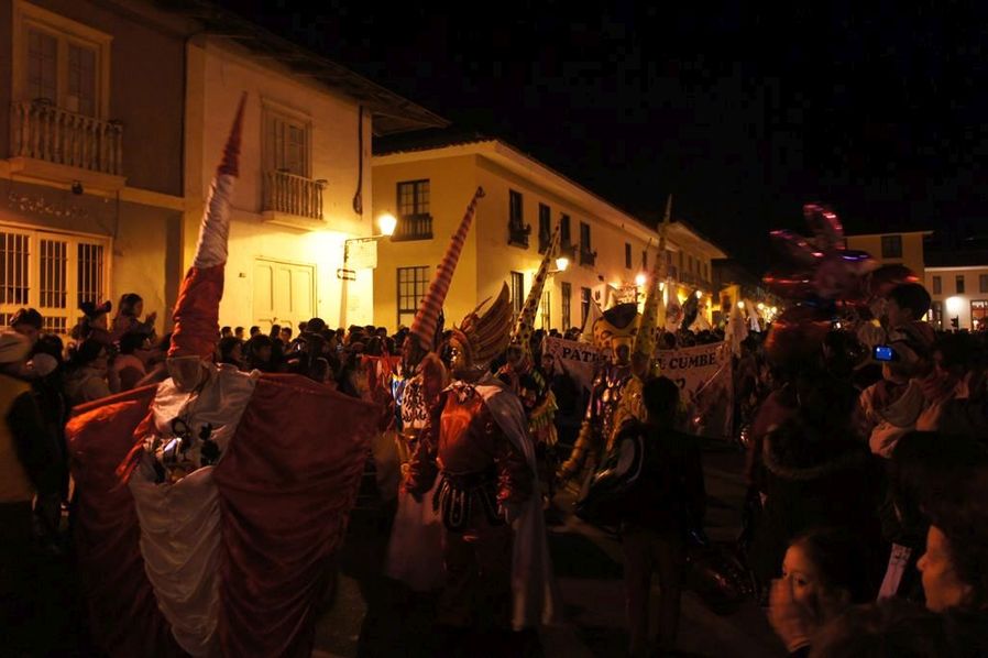 Strassenfest in den Anden von Peru